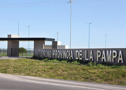 El Gobernador Jorge presentó a nivel local el Autódromo Provincia de La Pampa